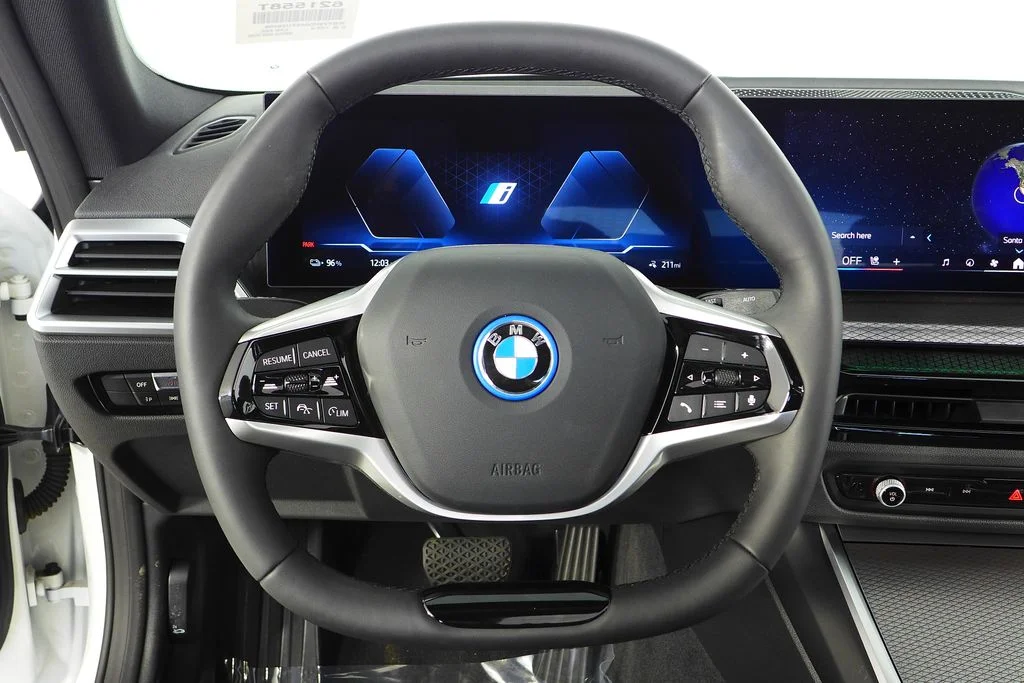 Used 2025 White BMW eDrive40 image 27