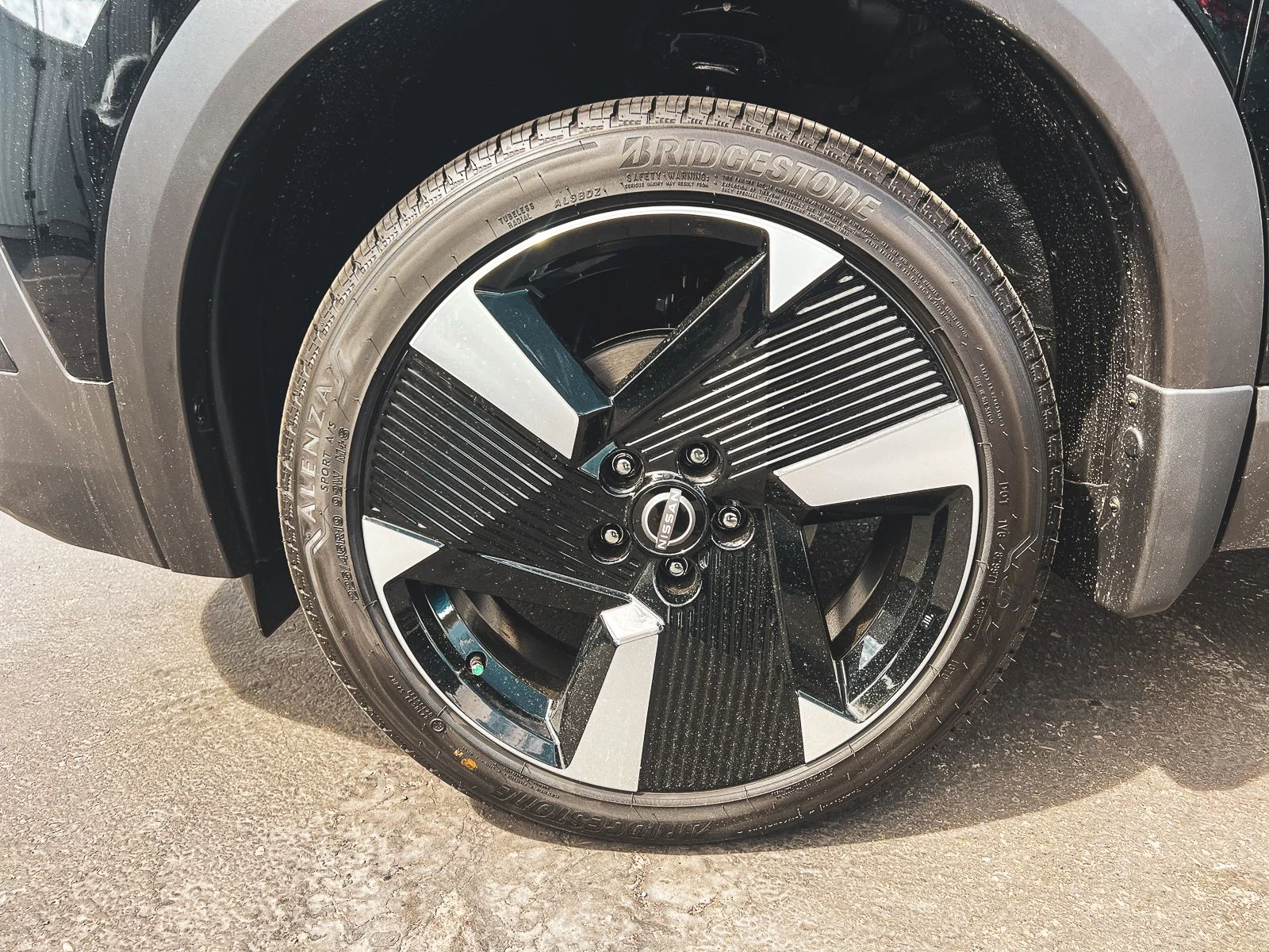 New 2026 Super Black Nissan SR image 5