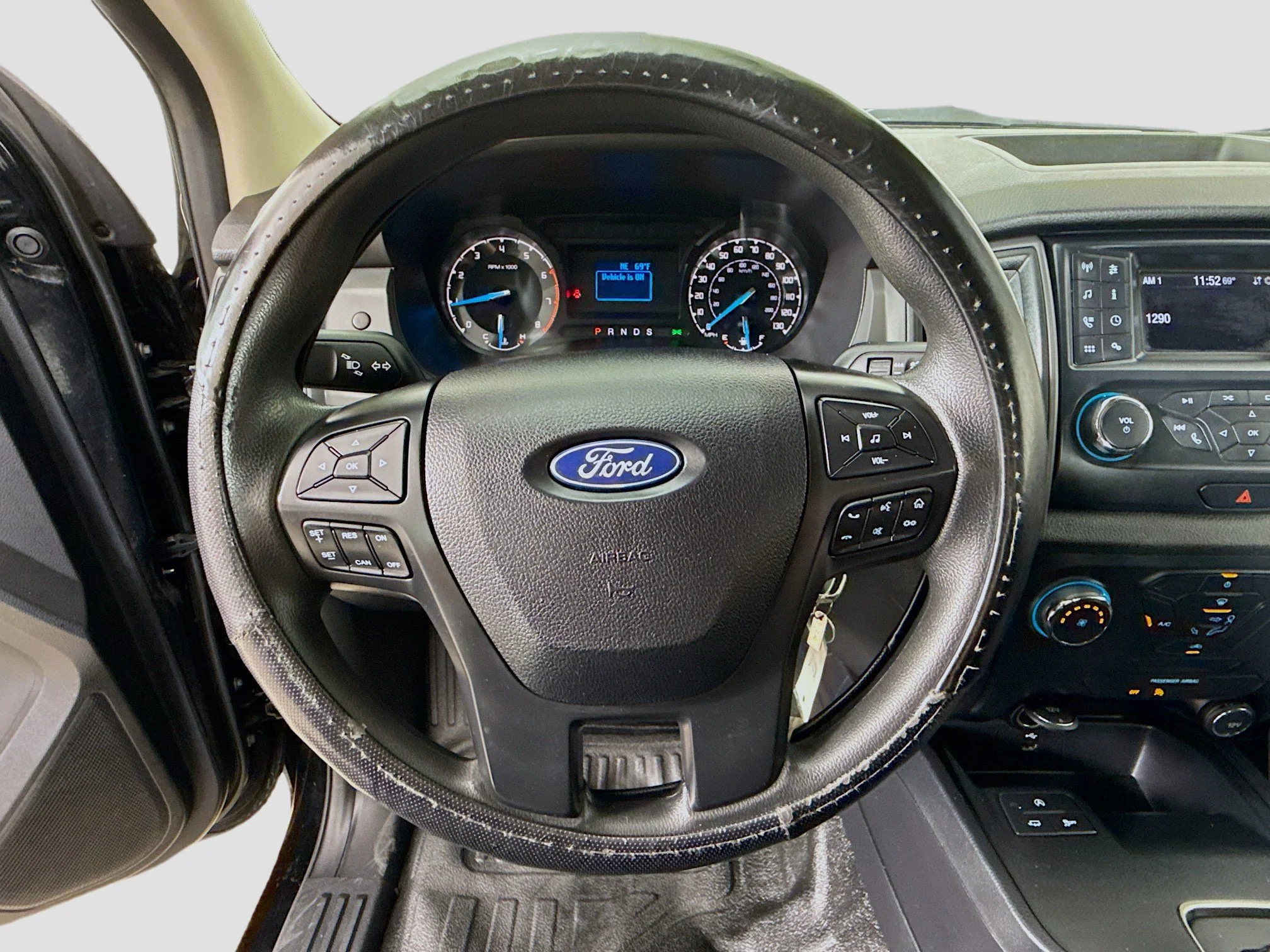 Used 2020 Black Ford XL image 13