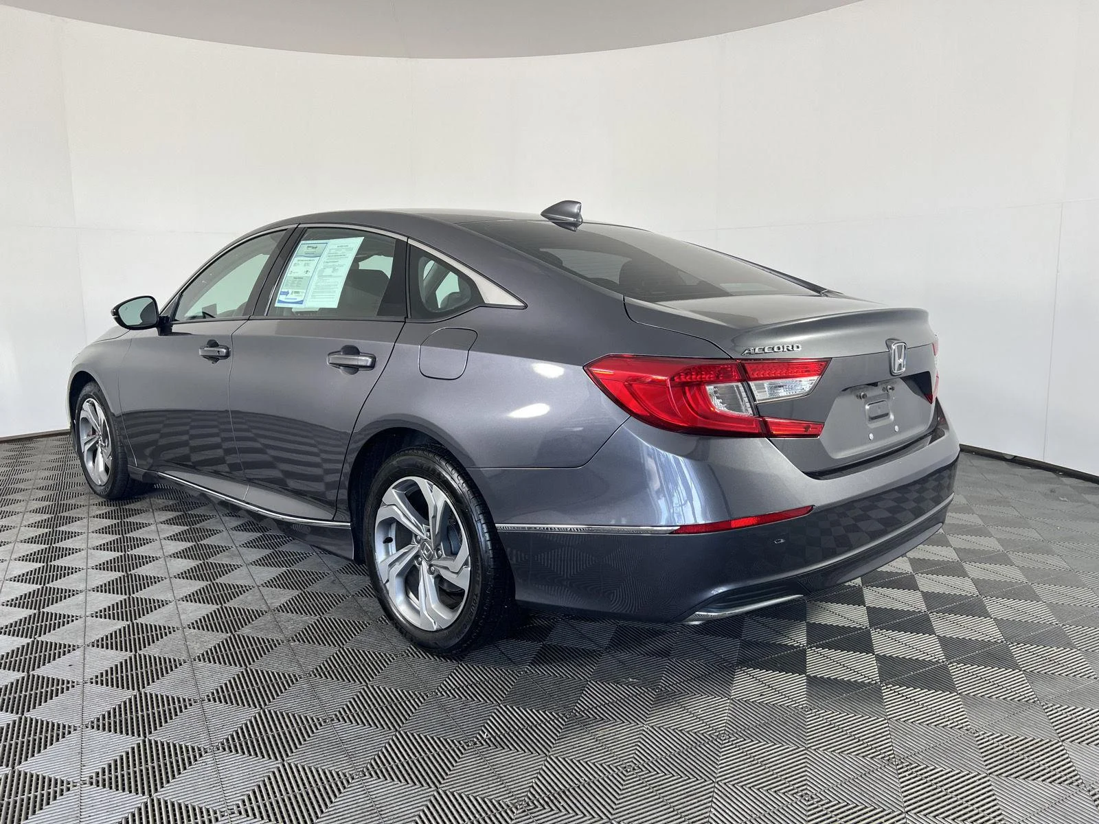 Used 2020 Modern Steel Metallic Honda EX-L image 5