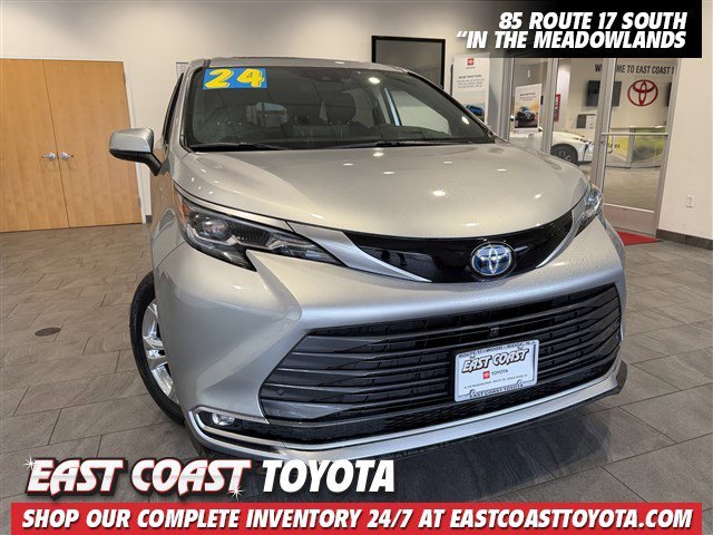 2024 Toyota Sienna Platinum