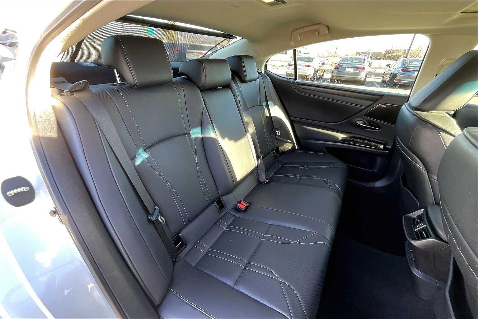 Used 2024 Eminent White Pearl Lexus Luxury image 19