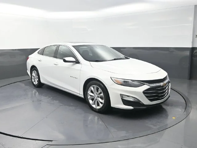 Used 2024 White Chevrolet LT image 10