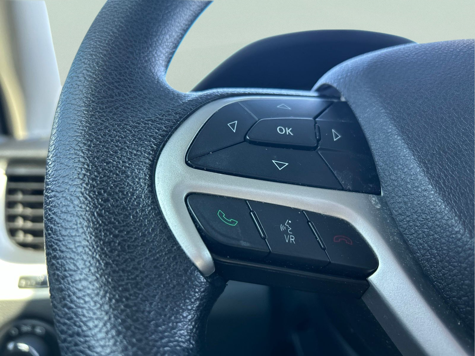 Used 2015 White Jeep Sport image 14