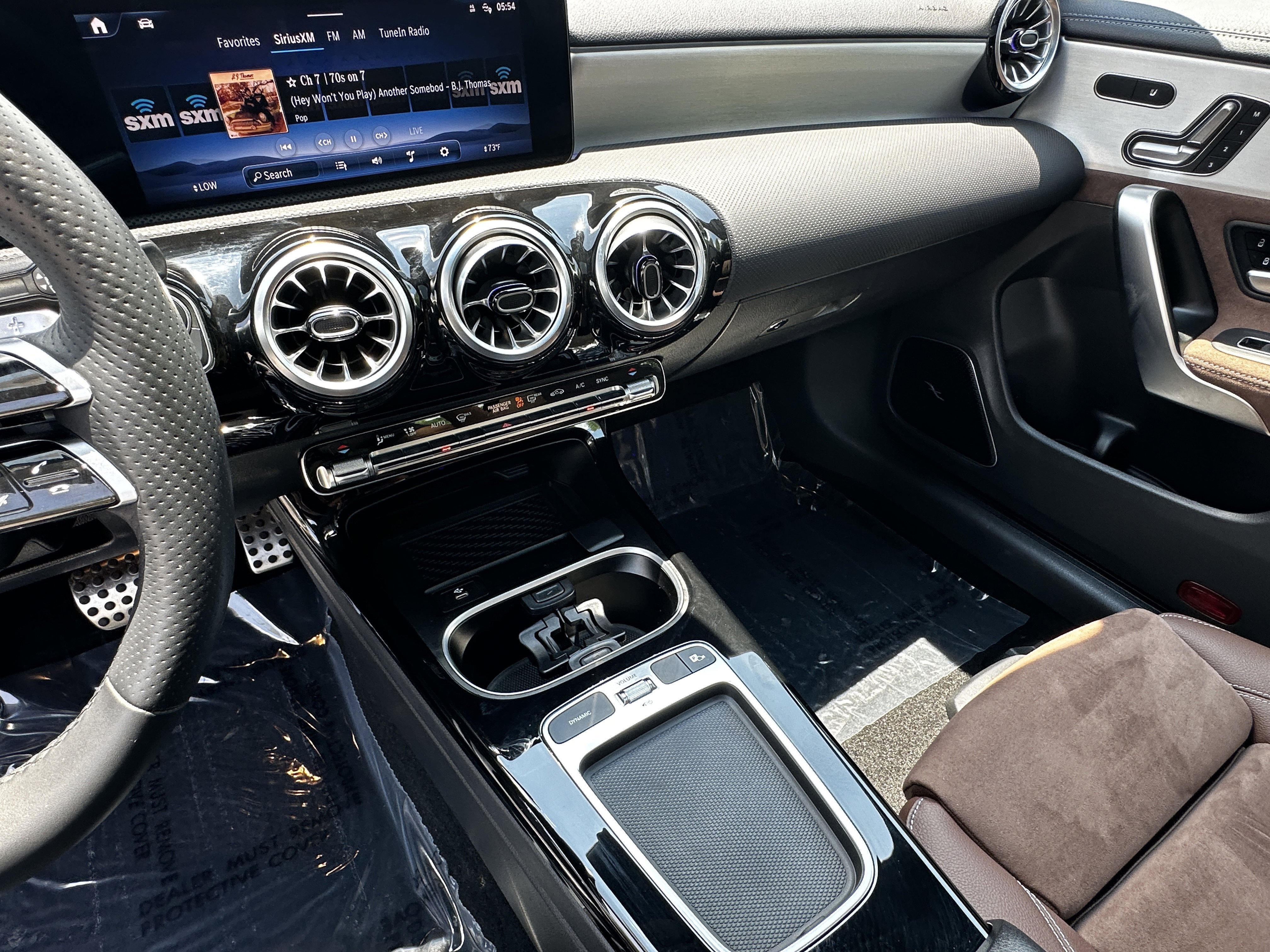 Used 2025  Mercedes-Benz CLA 250 image 29