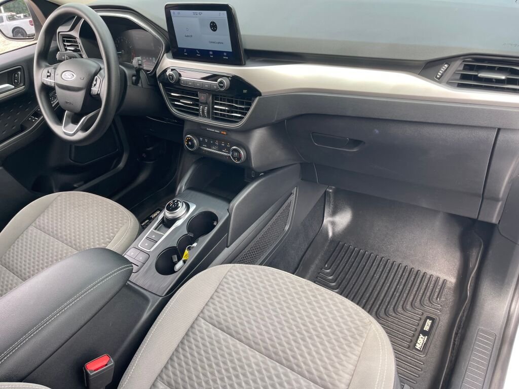Used 2020 Oxford White Ford SE image 30