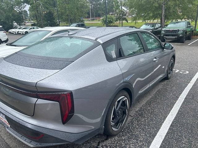 Used 2025 Gray Kia EX image 3