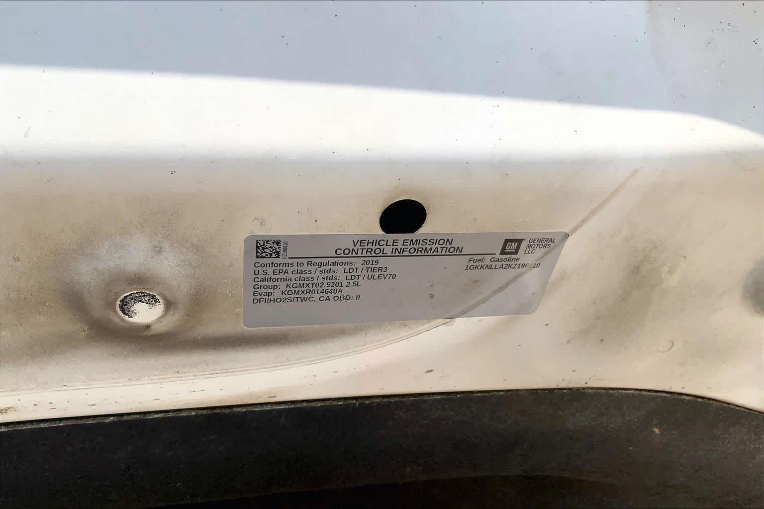 Used 2019 Summit White GMC SLE image 33