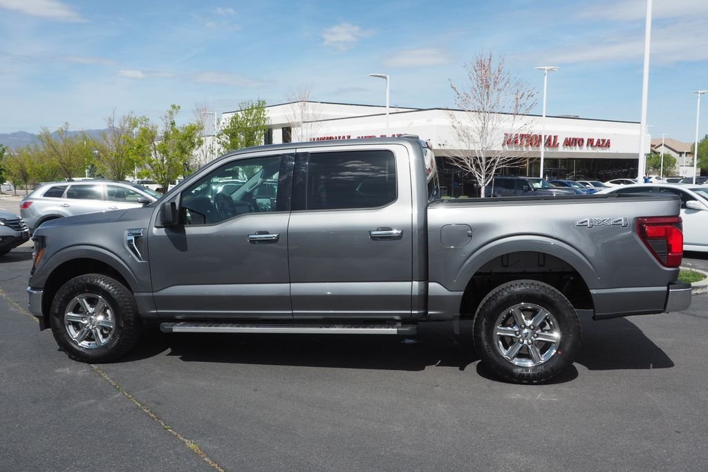Used 2025 Gray Ford XLT image 4