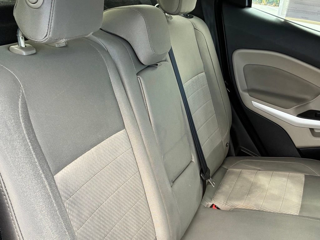Used 2020  Ford S image 47