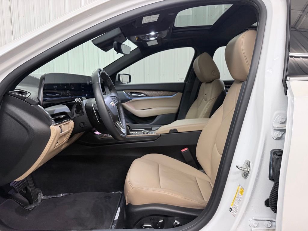Used 2025 White Cadillac Premium Luxury image 10