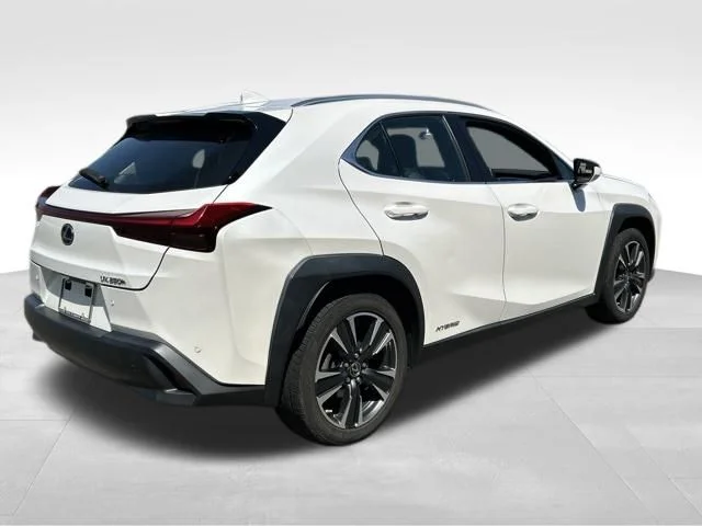Used 2020 White Lexus 250h Base image 6