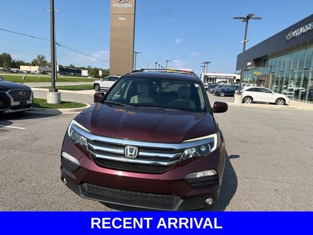 Used 2017 Red Honda EX-L image 4