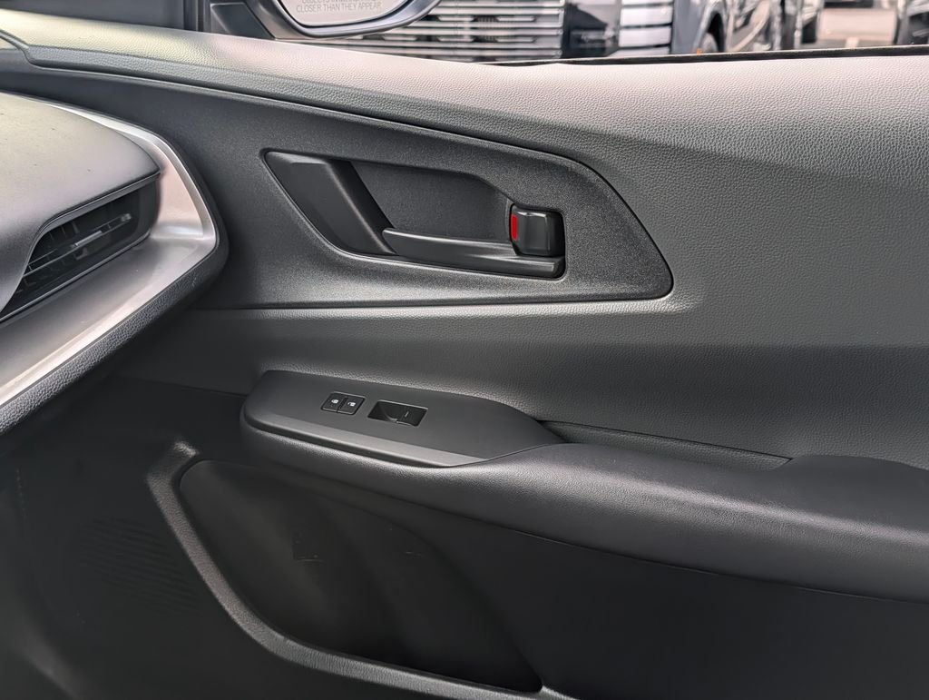 2024 Toyota Prius LE - Photo 23