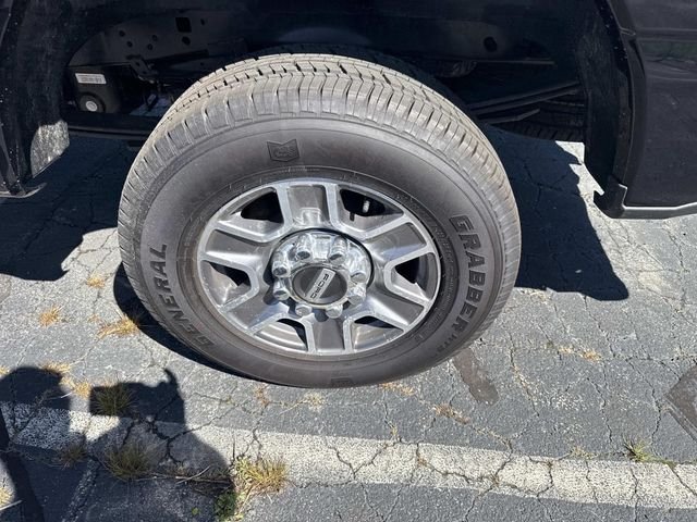 New 2026 Agate Black Metallic Ford F-250® Lariat® image 4