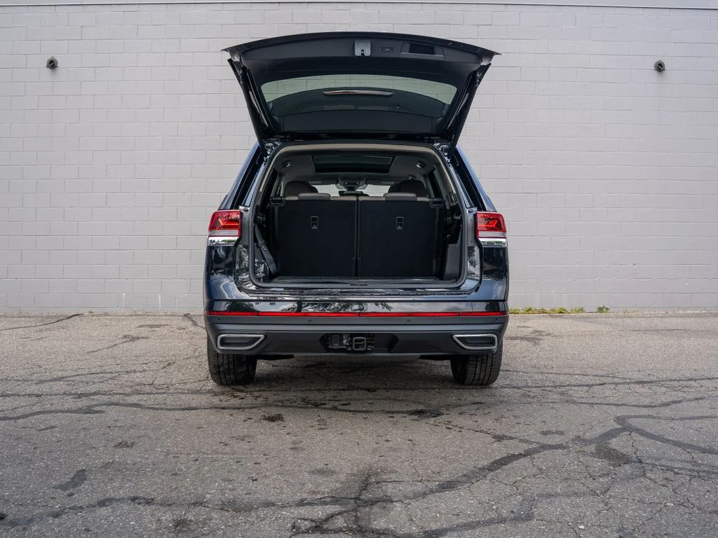 New 2026 Black Volkswagen 2.0T SEL image 6