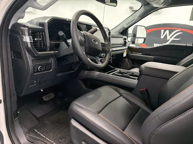 New 2026 Star White Metallic Tri-Coat Ford F-250® Lariat® image 31