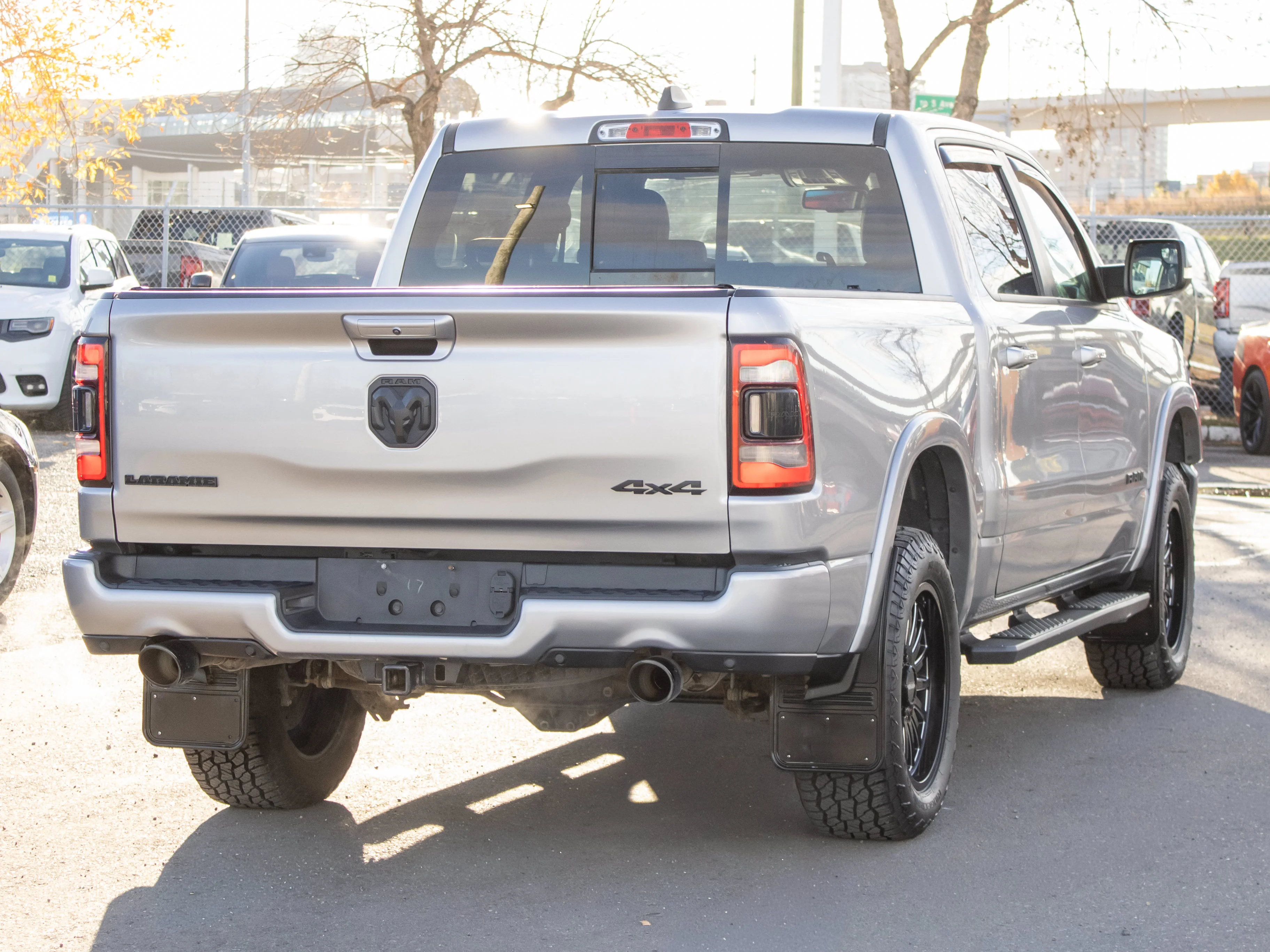 Used 2020 Silver RAM Laramie* Crew Cab 4x4, Laramie Level 2 Equip Group, Mayhem Wheels, Panoramic Roof image 17