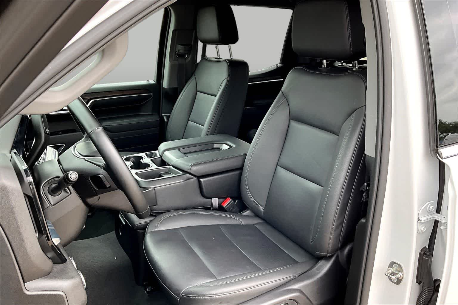 Used 2026 Summit White GMC SLT image 8