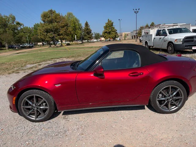 Used 2022 Red Mazda Grand Touring image 8
