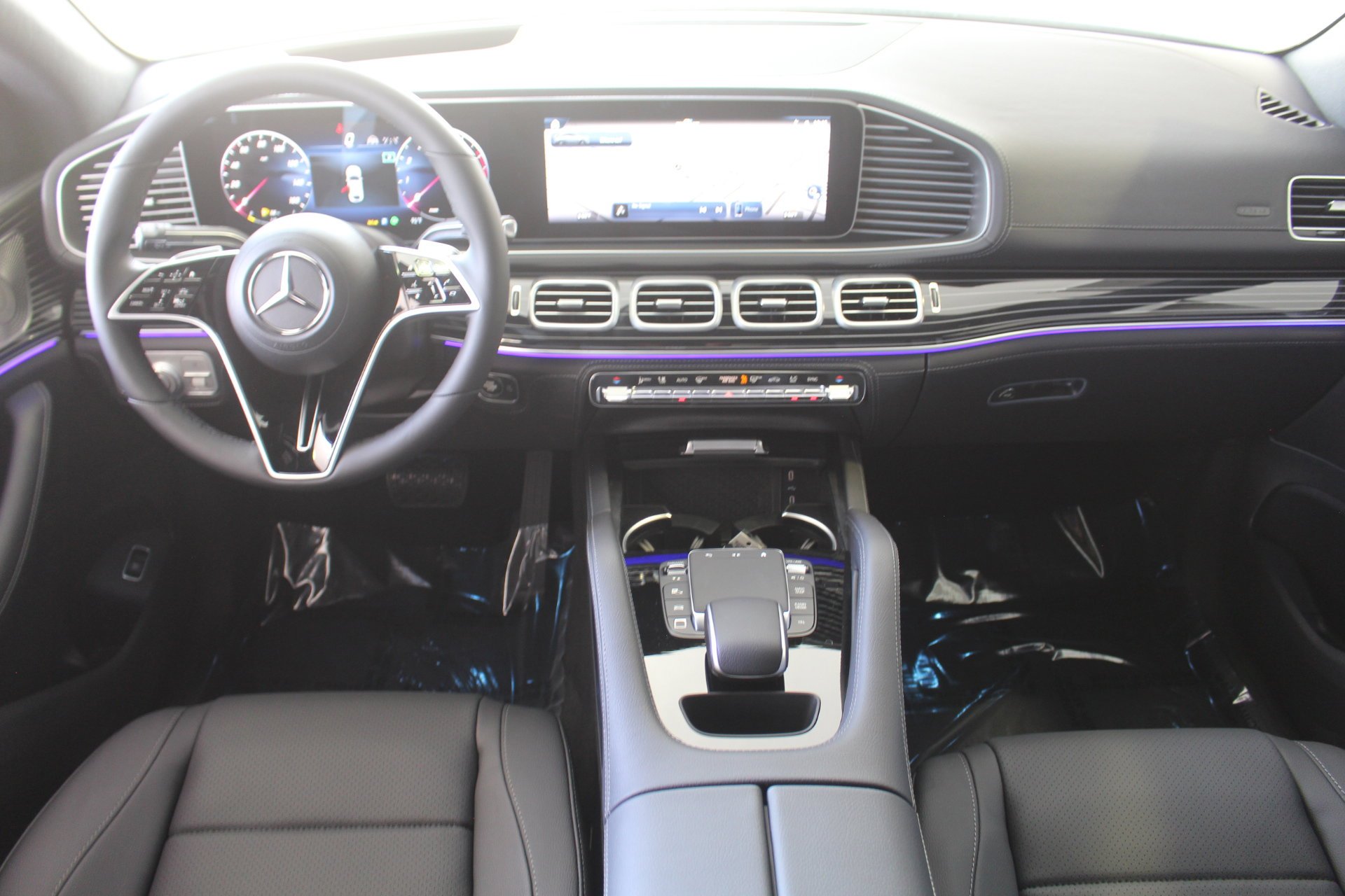 New 2026 MOONLIGHT WHITE Mercedes-Benz GLE 450 image 18