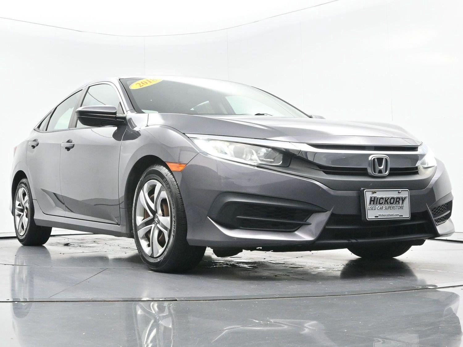 Used 2018 Modern Steel Metallic Honda LX image 38