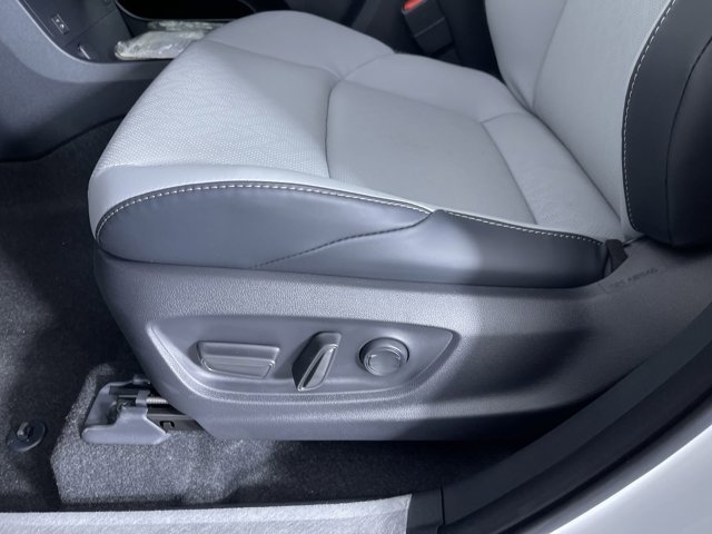 New 2026 COSMIC WHITE PEARL Subaru Premium image 12