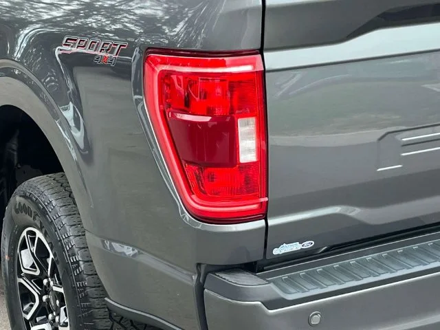Used 2023 Gray Ford XLT image 10