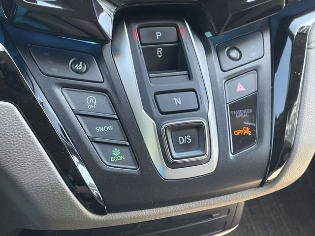 Used 2021 Platinum White Pearl Honda Touring image 15