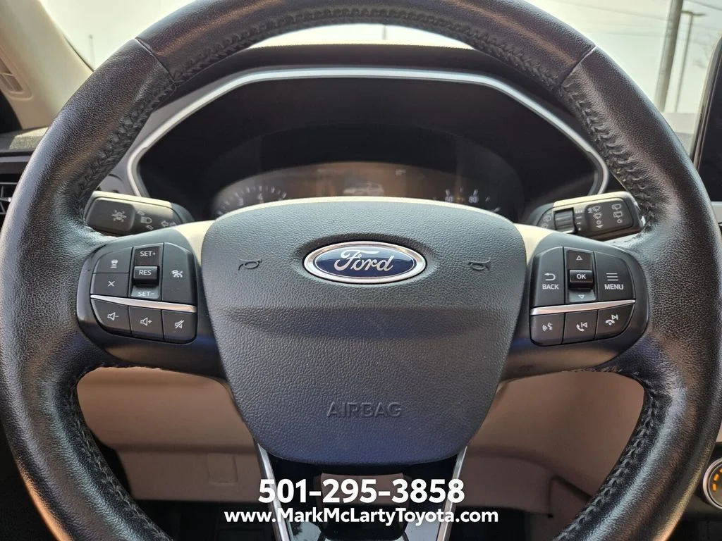 Used 2020 Gold Ford SEL image 22