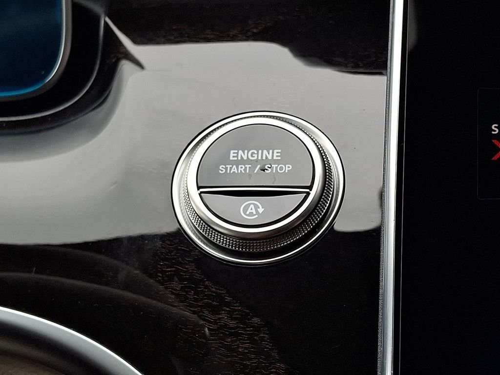 New 2026 Polar White Mercedes-Benz C 300 image 19
