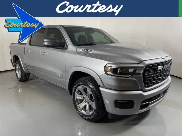 2025 RAM 1500 Big Horn/Lone Star Crew Cab 5'7's photo
