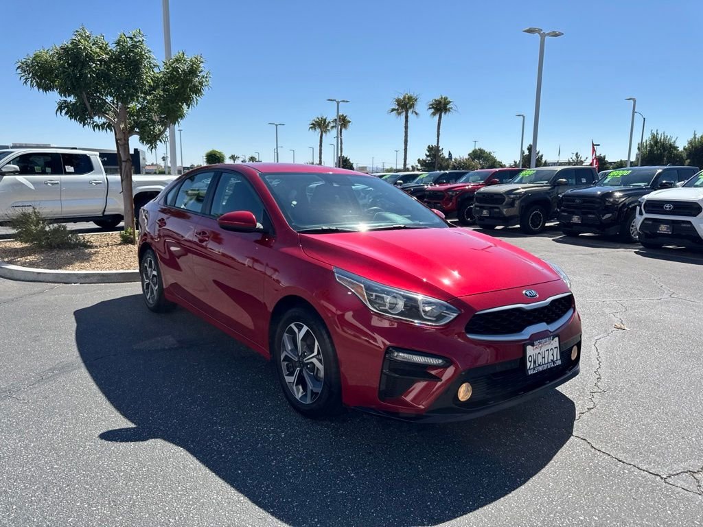 Used 2021 Red Kia LXS image 4