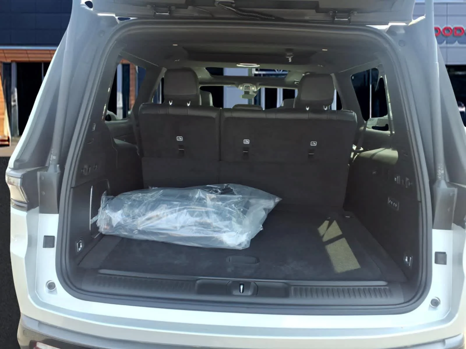 New 2026 Silver Zynith Jeep Limited Altitude image 6