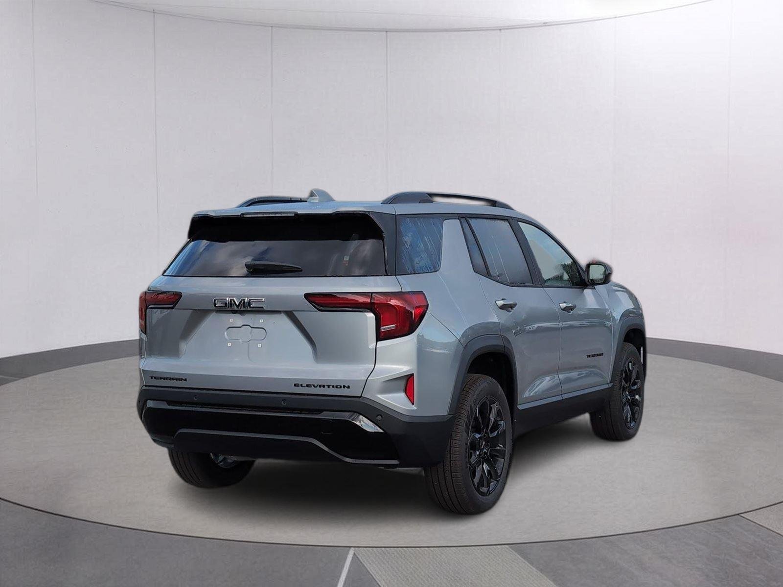 New 2026 Sterling Metallic GMC Elevation image 6