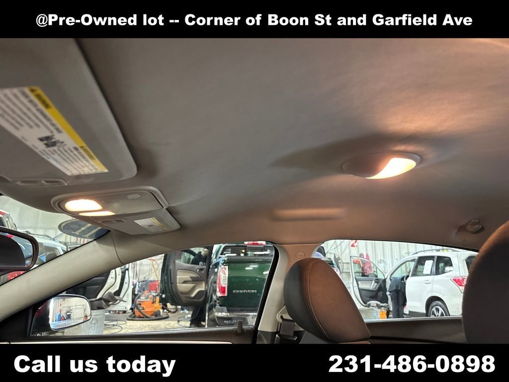 Used 2011 Red Jewel Tintcoat Chevrolet LT w/1LT image 13