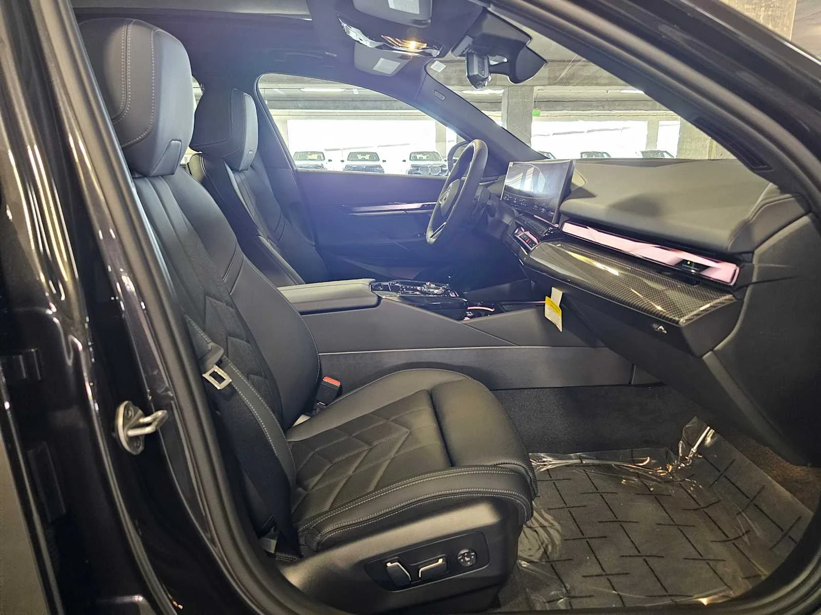 New 2027 Dark Graphite Metallic BMW xDrive image 29