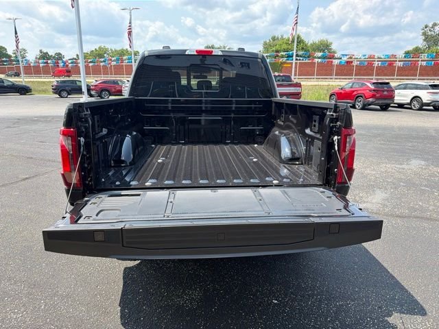 New 2026 Agate Black Metallic Ford XLT image 10