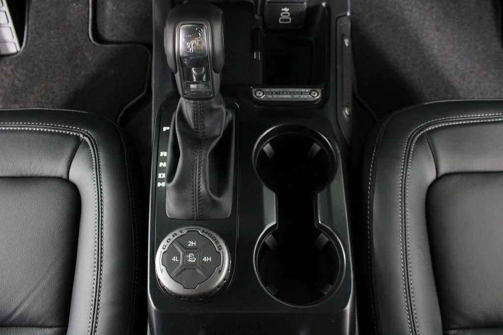 New 2026 Avalanche Gray Ford Outer Banks image 24