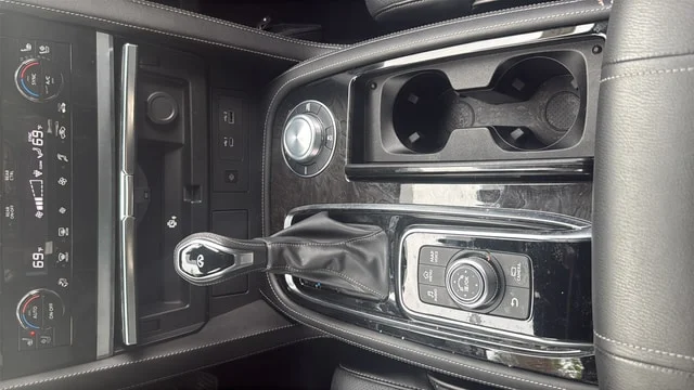 Used 2024 Anthracite Gray INFINITI Sensory image 8