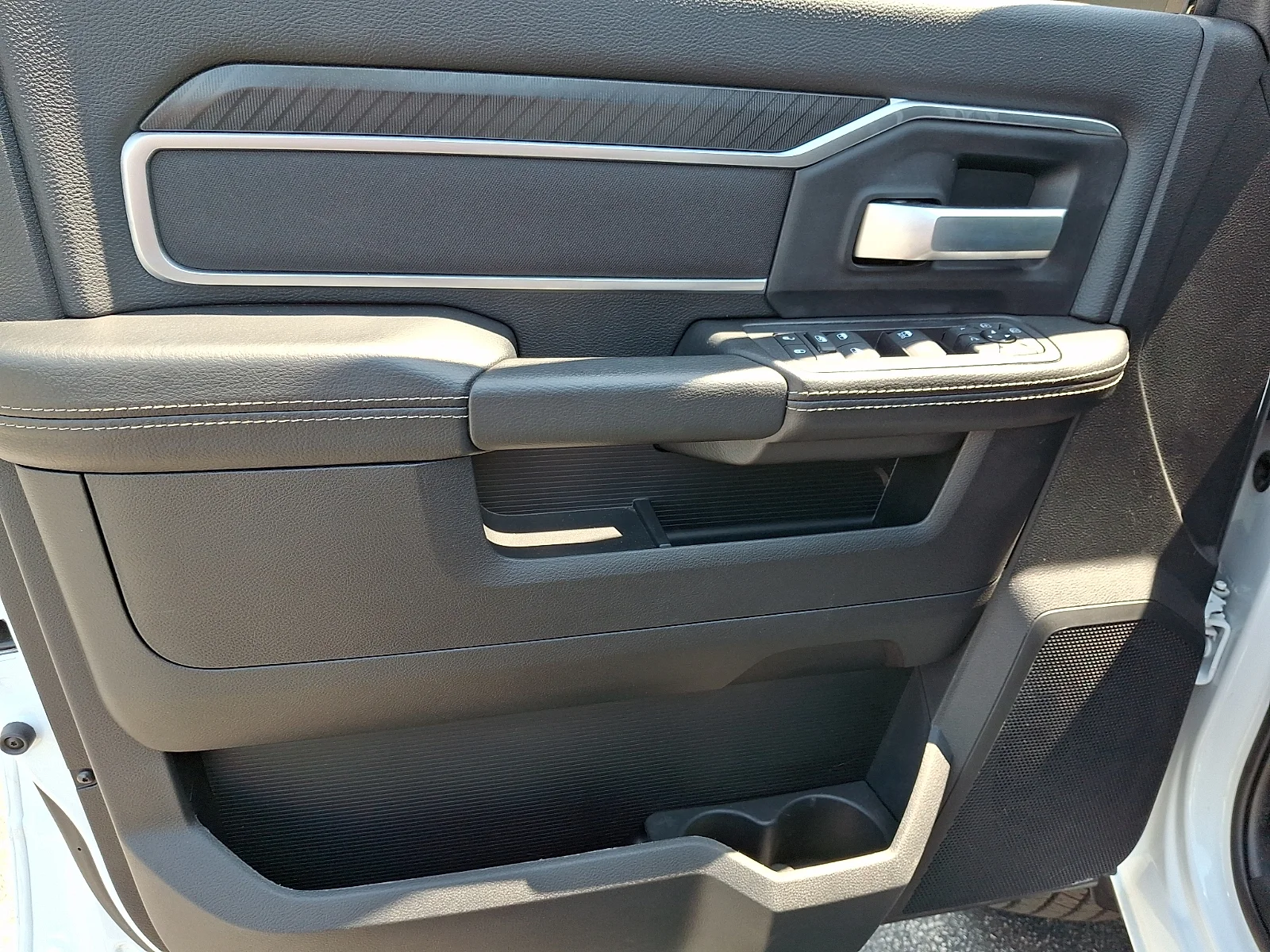 2025 RAM 2500 Big Horn - Photo 11