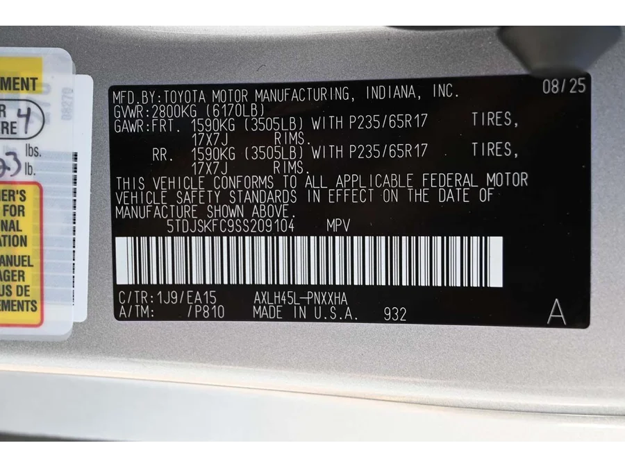New 2025 SILVER Toyota XLE+ AWD Mobility Handicap Van image 33