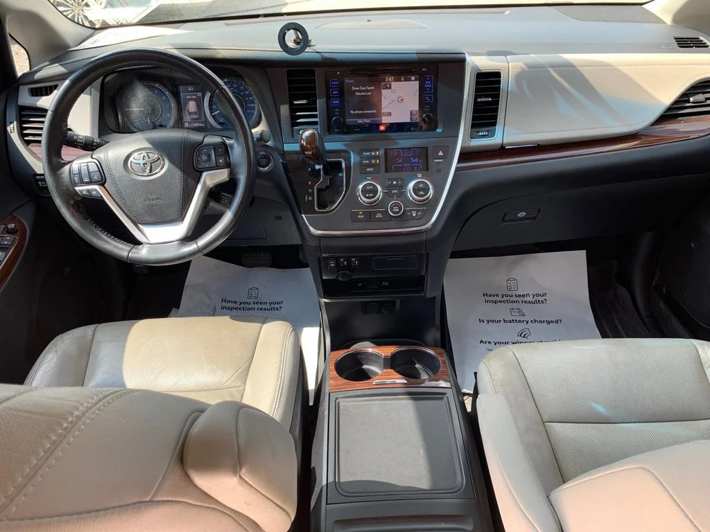 Used 2017 Silver Toyota Limited Premium image 16