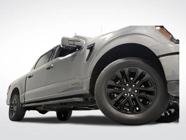 Used 2024 Gray Ford XLT image 2