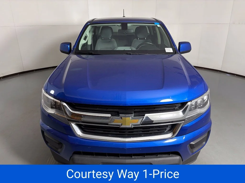 Used 2018 KINETIC BLUE METALLIC Chevrolet 2WD LT image 5