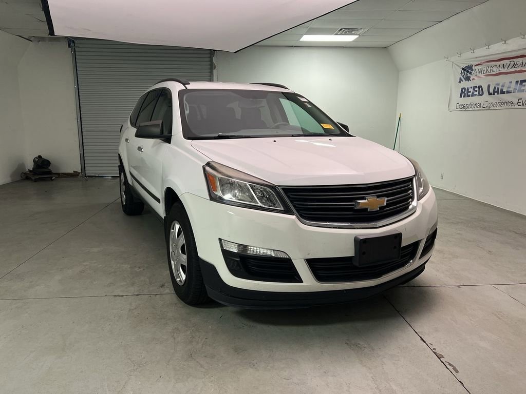 2017 Chevrolet Traverse LS