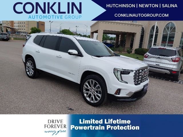2026 GMC Acadia Denali FWD's photo