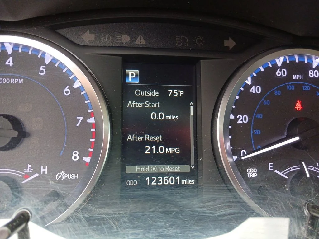 Used 2017 Gray Toyota LE image 19
