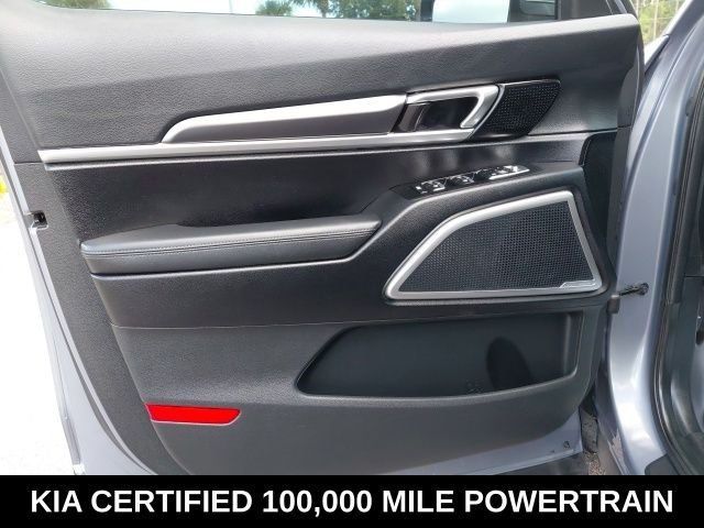 Used 2023 Silver Kia S image 21