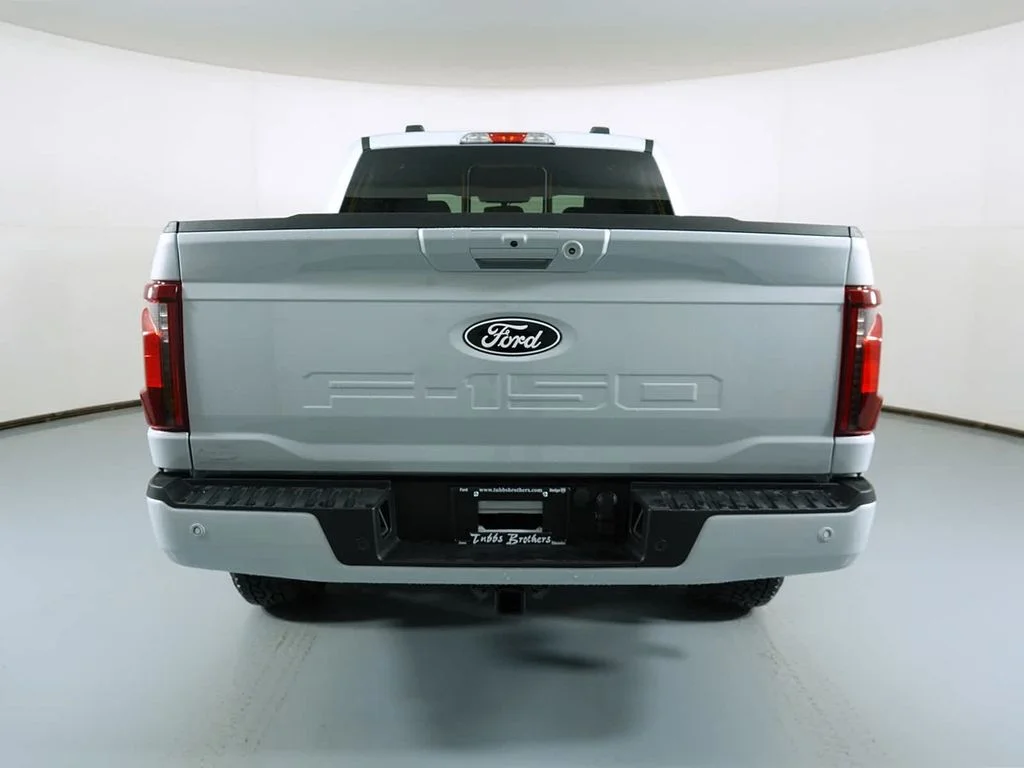 New 2025 White Ford XLT image 3